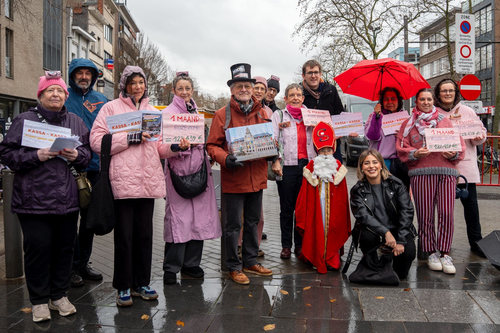 PVDA voert actie tegen betalend parkeren: honderd boetes per dag, maar geen verbetering van de parkeerdruk