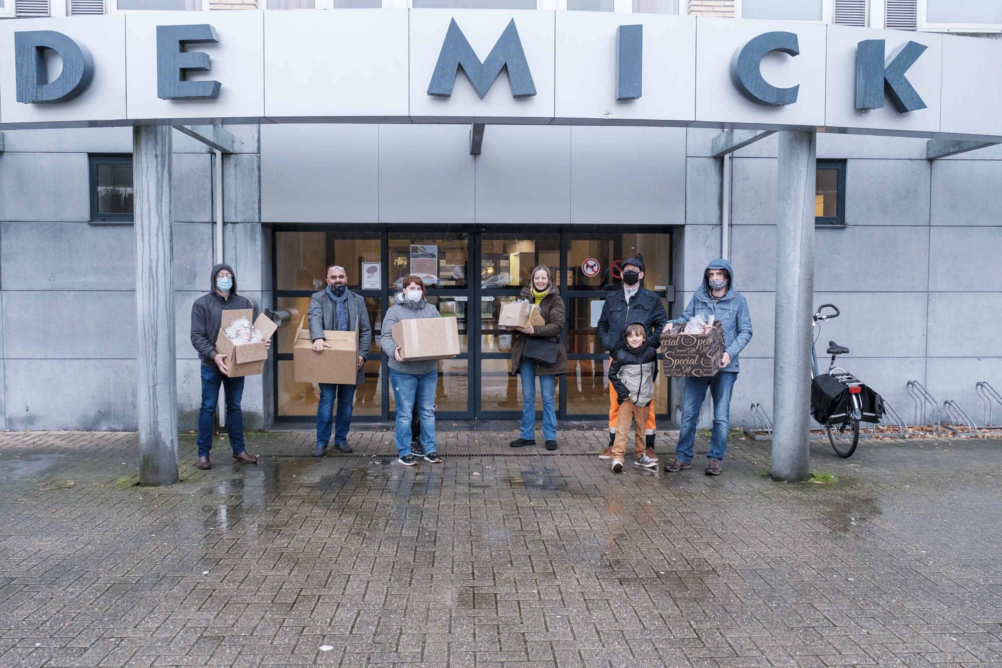 Antwerpse dokwerkers solidair met personeel van woonzorgcentrum De Mick
