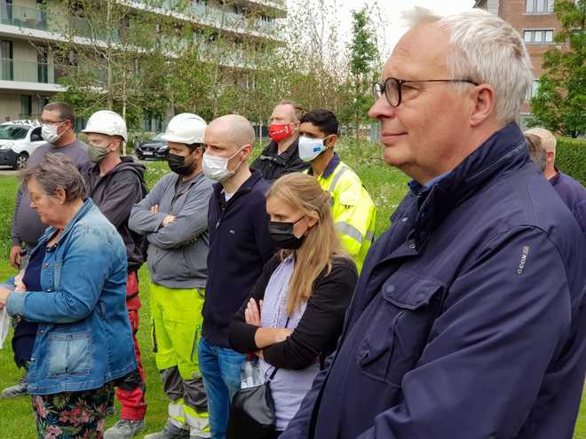 Peter Mertens stelt ernstige vragen bij herstart bouwwerken school op Nieuw Zuid door aannemer Democo